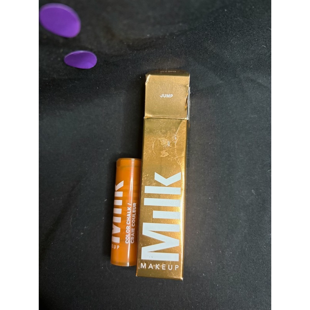 Milk make up color chalk in  shade JUMP